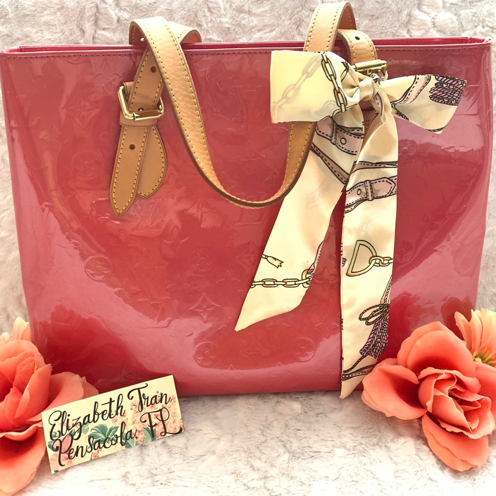 AUTH. LV Fuchsia Monogram Vernis Brentwood
